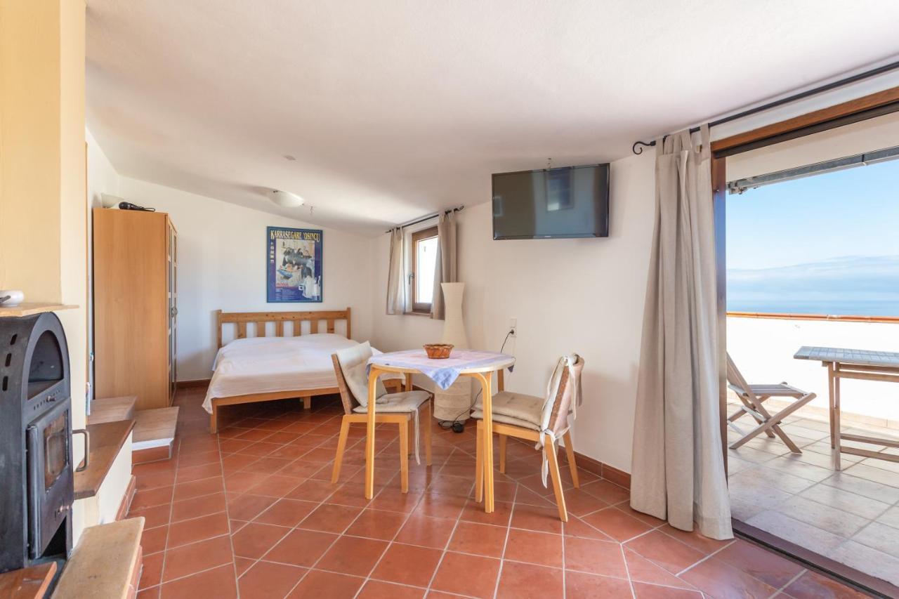 Casa Vista Mare Bosa/Magomadas ภายนอก รูปภาพ