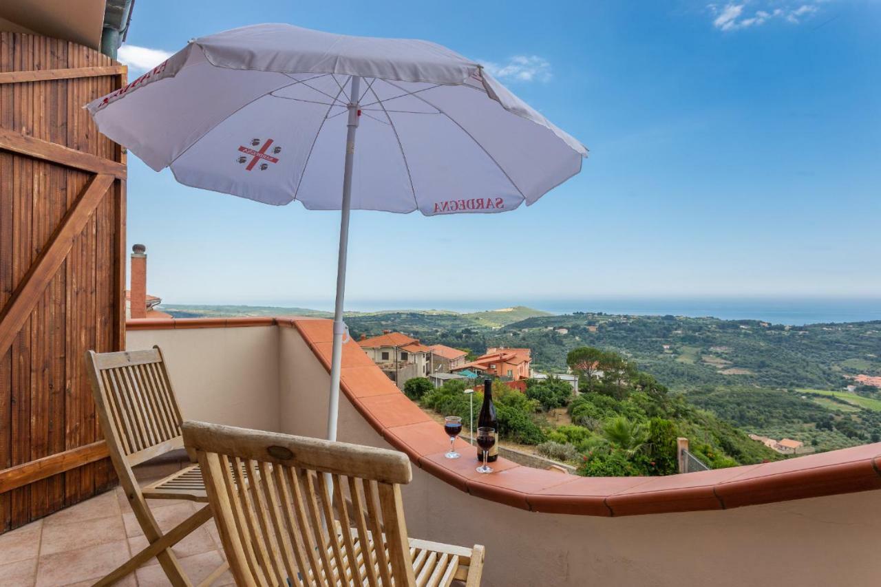 Casa Vista Mare Bosa/Magomadas ภายนอก รูปภาพ